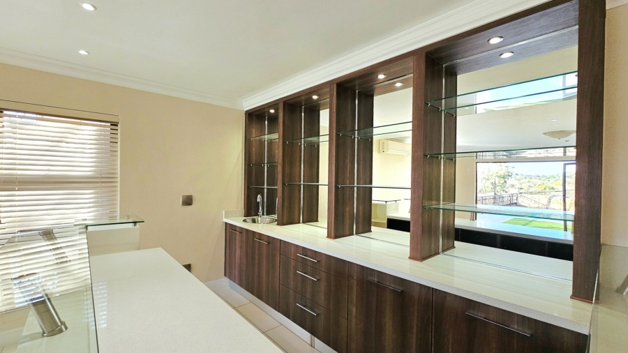 5 Bedroom Property for Sale in Kiepersol Free State